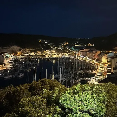 Au Centre Du Port De Lägenhet Bonifacio (Corsica)