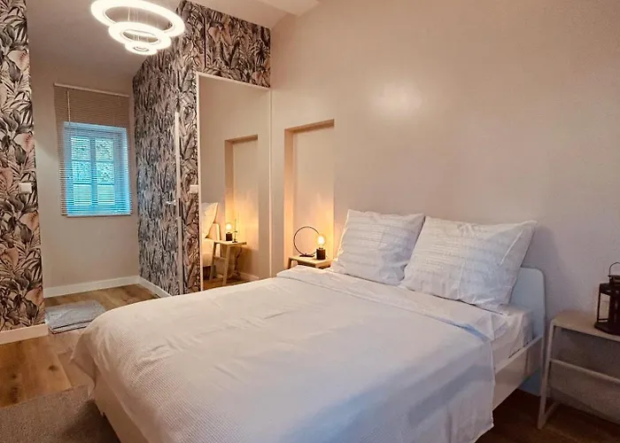 Au Centre Du Port De * ボニファシオ